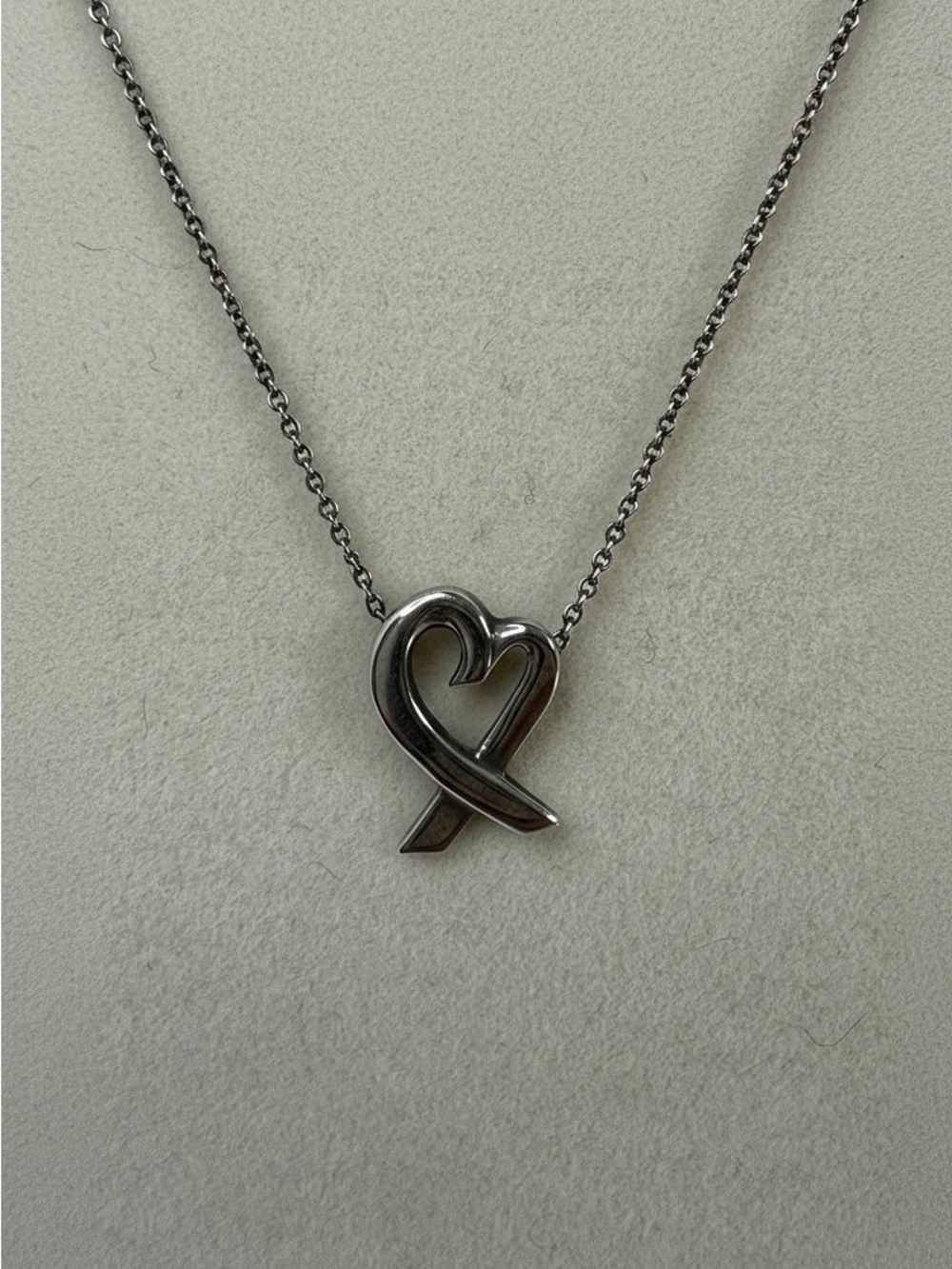 Tiffany Elsa Peretti Sterling Silver Paloma Picasso Loving Heart Necklace